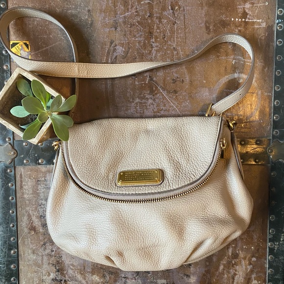 Marc By Marc Jacobs Handbags - Marc by Marc Jacobs - Taupe Crossbody Bag - adjustable